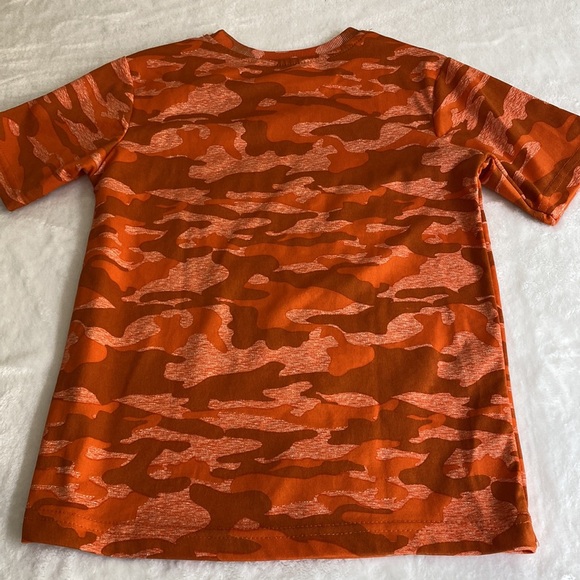 Jurassic World Orange T-Shirt Size 7 - Picture 3 of 4